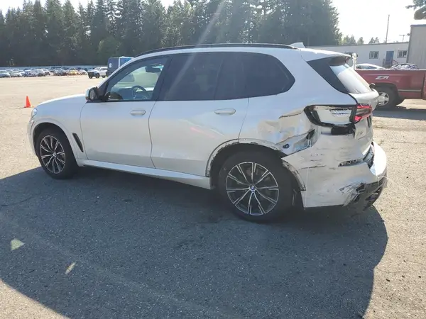5UXCR6C54KLK89915 2019 BMW X5 - Image 2