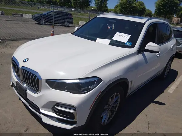 5UXCR6C54KLL00685 2019 BMW X5 - Image 2
