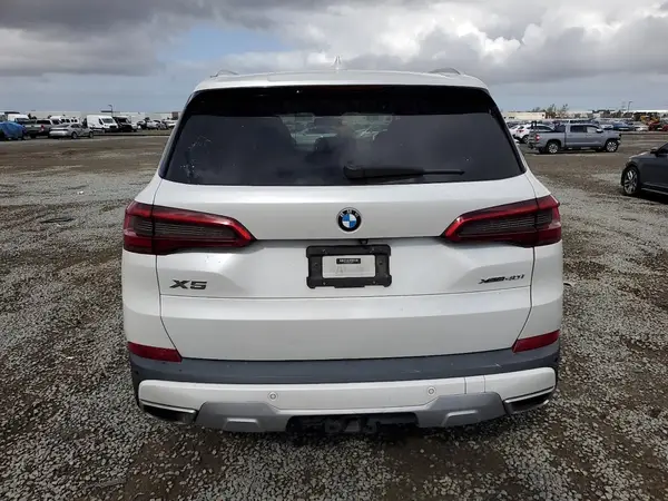 5UXCR6C54KLL02419 2019 BMW X5 - Image 8