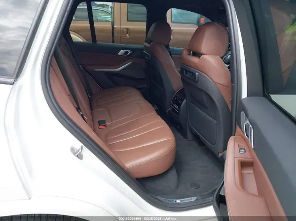 5UXCR6C54KLL04879 2019 BMW X5 - Image 8