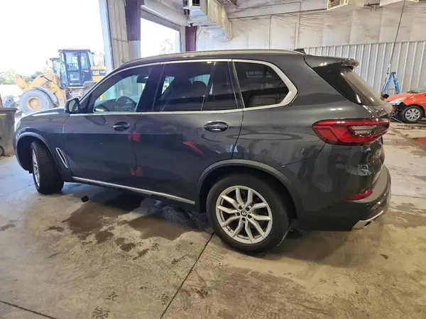 5UXCR6C54KLL08950 2019 BMW X5 - Image 2