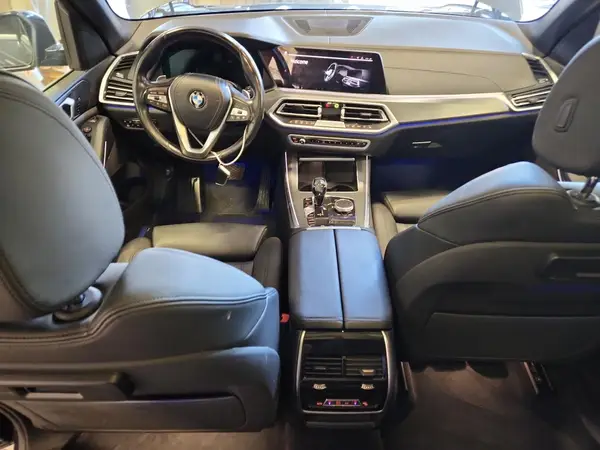 5UXCR6C54KLL08950 2019 BMW X5 - Image 8