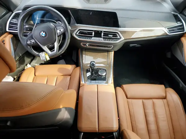 5UXCR6C54KLL11699 2019 BMW X5 - Image 8