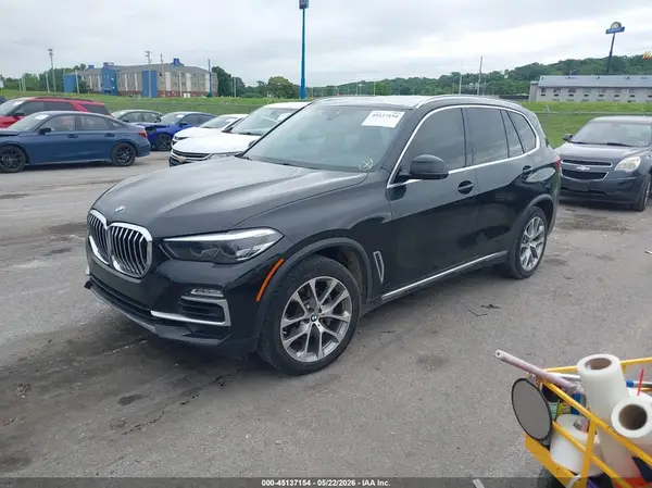 5UXCR6C54KLL11797 2019 BMW X5 - Image 2