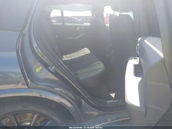 5UXCR6C54KLL12948 2019 BMW X5 - Image 8