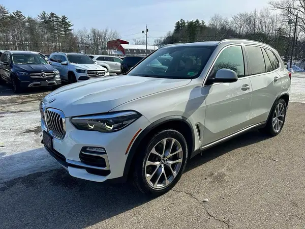 5UXCR6C54KLL13405 2019 BMW X5 - Image 2