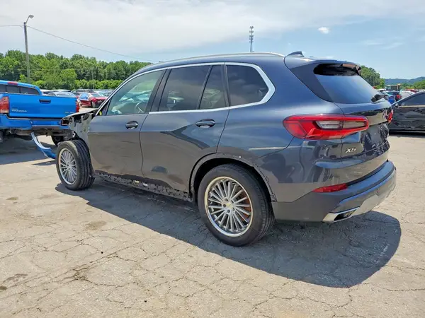 5UXCR6C54KLL14800 2019 BMW X5 - Image 2