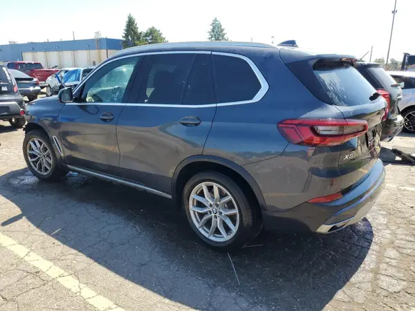 5UXCR6C54KLL14957 2019 BMW X5 - Image 2