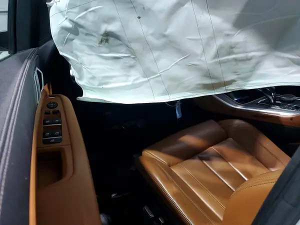 5UXCR6C54KLL21830 2019 BMW X5 - Image 8