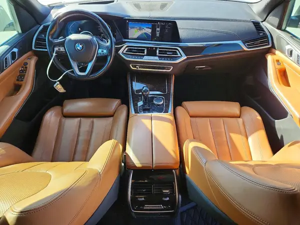 5UXCR6C54KLL24730 2019 BMW X5 - Image 8