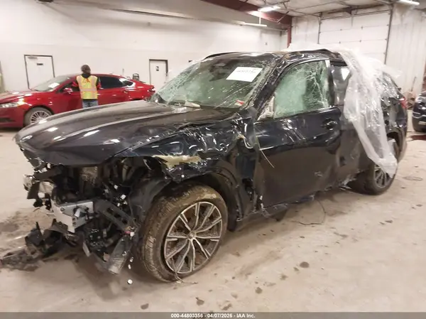 5UXCR6C54KLL25554 2019 BMW X5 - Image 2