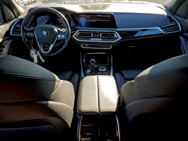 5UXCR6C54KLL26980 2019 BMW X5 - Image 8