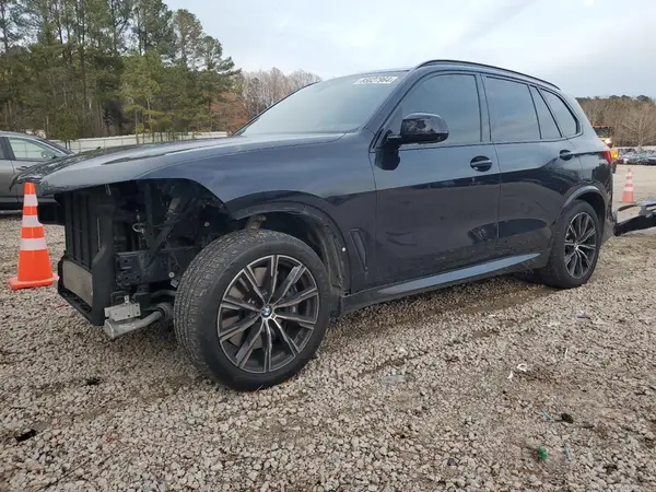 5UXCR6C54KLL34514 2019 BMW X5 - Image 1