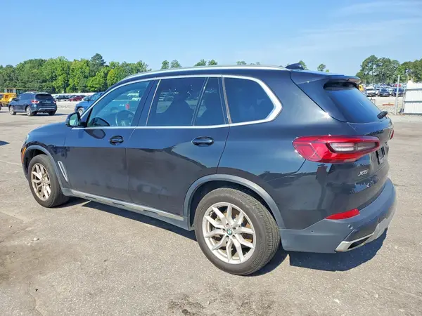 5UXCR6C54KLL35081 2019 BMW X5 - Image 2