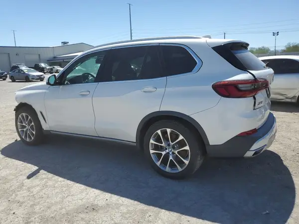5UXCR6C54KLL35601 2019 BMW X5 - Image 2