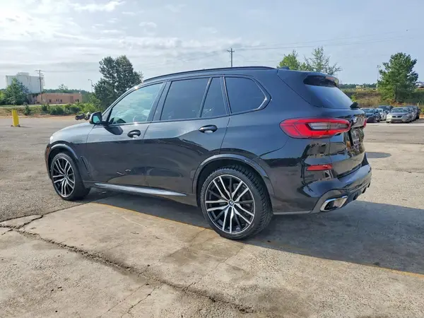 5UXCR6C54KLL36649 2019 BMW X5 - Image 2