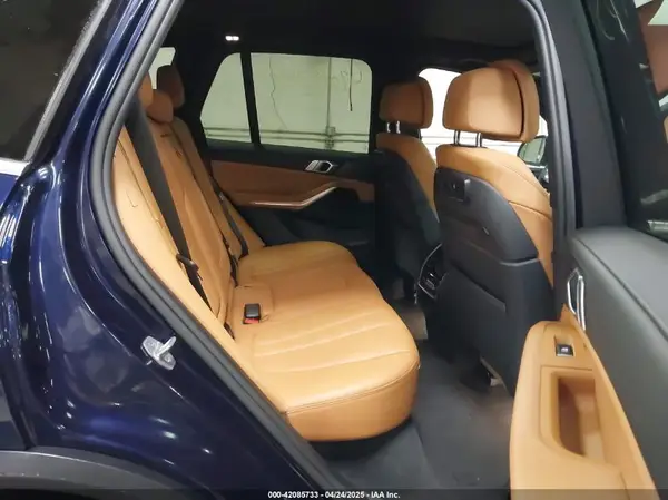 5UXCR6C54KLL37672 2019 BMW X5 - Image 8