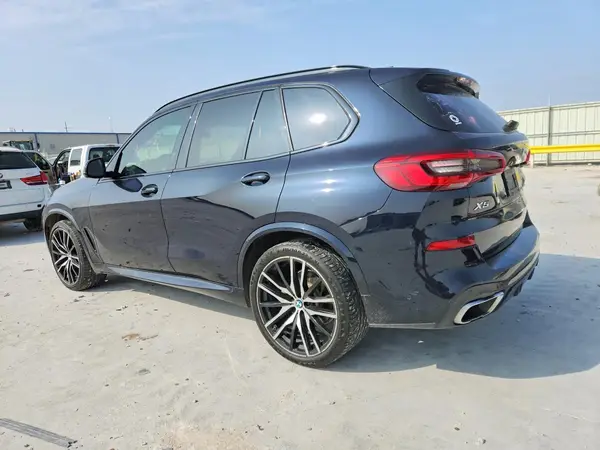 5UXCR6C54KLL37865 2019 BMW X5 - Image 2