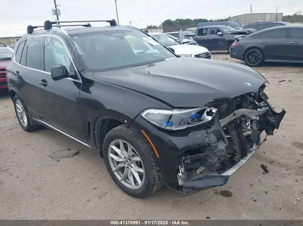 5UXCR6C54KLL38045 2019 BMW X5 - Image 1