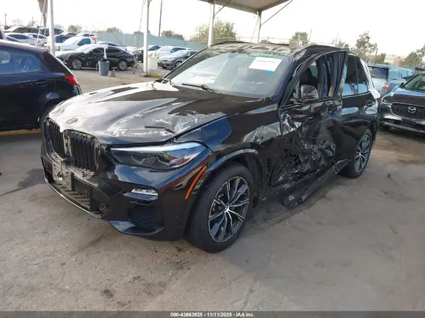 5UXCR6C54KLL38062 2019 BMW X5 - Image 2