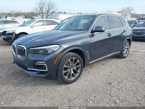 5UXCR6C54KLL38482 2019 BMW X5 - Image 2