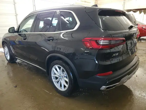 5UXCR6C54KLL40927 2019 BMW X5 - Image 2