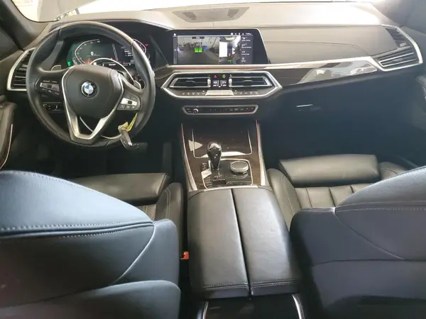 5UXCR6C54KLL40927 2019 BMW X5 - Image 8