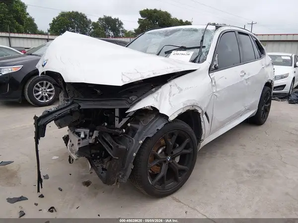 5UXCR6C54KLL62457 2019 BMW X5 - Image 2