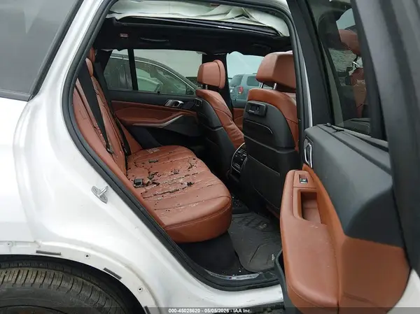 5UXCR6C54KLL62457 2019 BMW X5 - Image 8