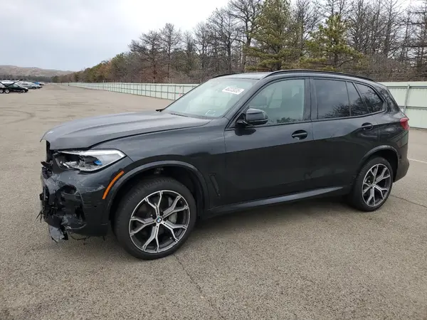 5UXCR6C54KLL63236 2019 BMW X5 - Image 1