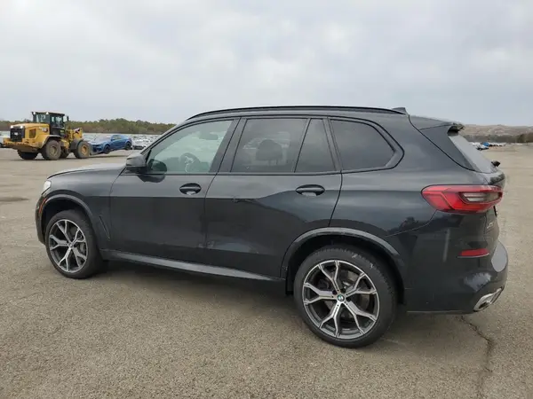 5UXCR6C54KLL63236 2019 BMW X5 - Image 2