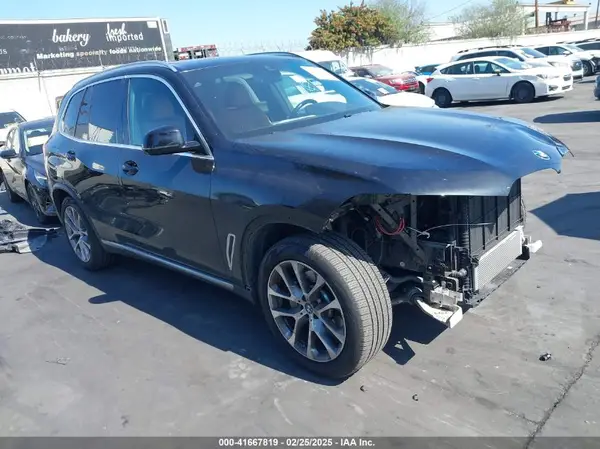 5UXCR6C55KLB12325 2019 BMW X5 - Image 1