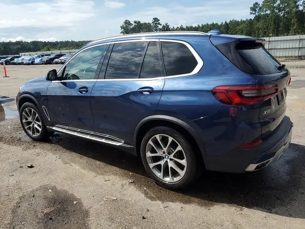 5UXCR6C55KLK79345 2019 BMW X5 - Image 2