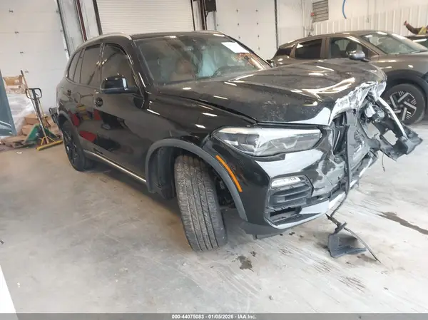 5UXCR6C55KLK79846 2019 BMW X5 - Image 1