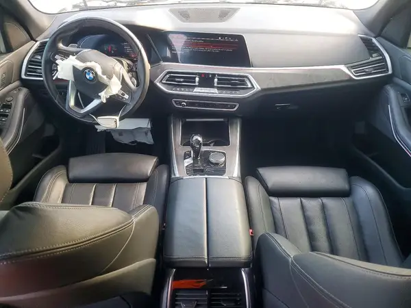 5UXCR6C55KLK80138 2019 BMW X5 - Image 8