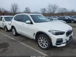 5UXCR6C55KLK85744 2019 BMW X5