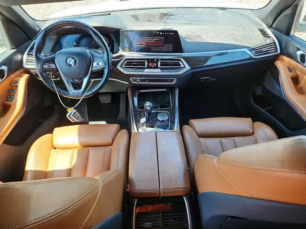 5UXCR6C55KLK87977 2019 BMW X5 - Image 8