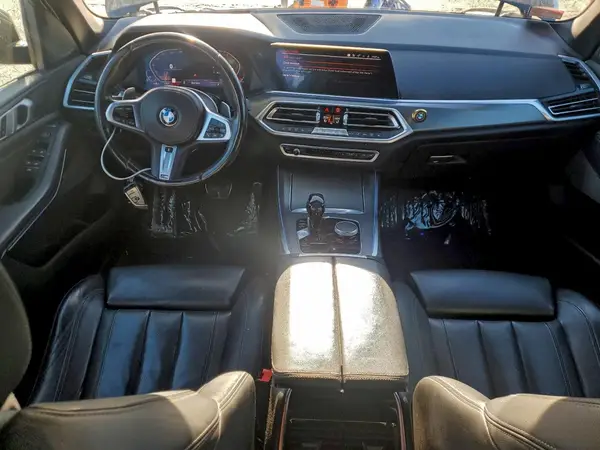 5UXCR6C55KLK88045 2019 BMW X5 - Image 8