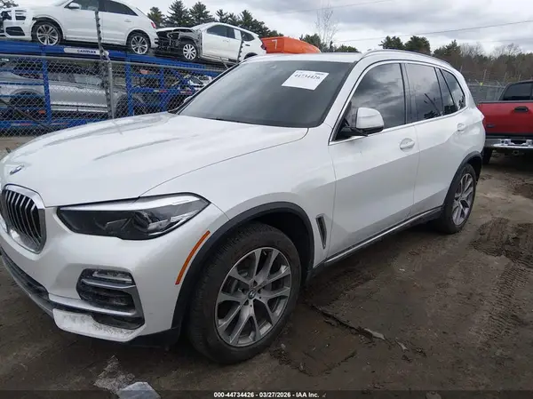 5UXCR6C55KLK89955 2019 BMW X5 - Image 2