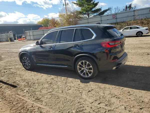 5UXCR6C55KLL02039 2019 BMW X5 - Image 2