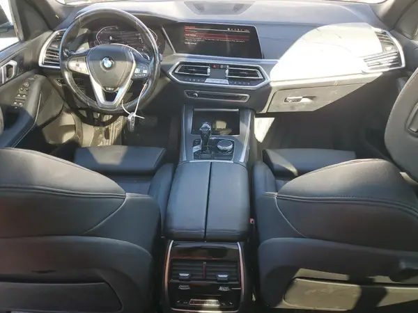 5UXCR6C55KLL03496 2019 BMW X5 - Image 8