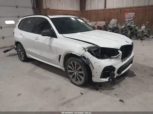 5UXCR6C55KLL03630 2019 BMW X5 - Image 1
