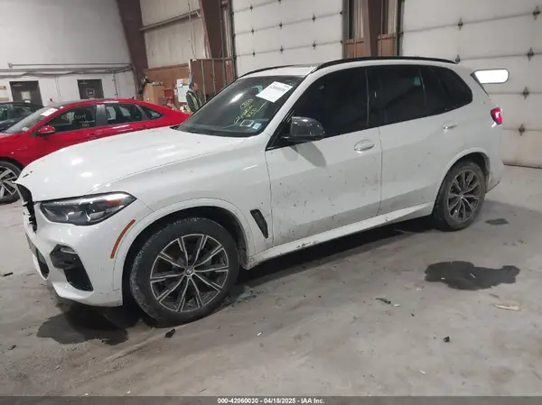 5UXCR6C55KLL03630 2019 BMW X5 - Image 2