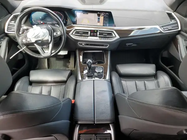 5UXCR6C55KLL04938 2019 BMW X5 - Image 8