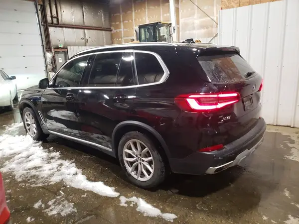 5UXCR6C55KLL05474 2019 BMW X5 - Image 2