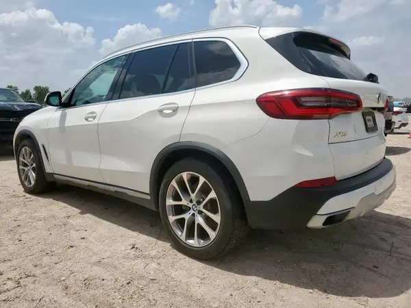 5UXCR6C55KLL06222 2019 BMW X5 - Image 2