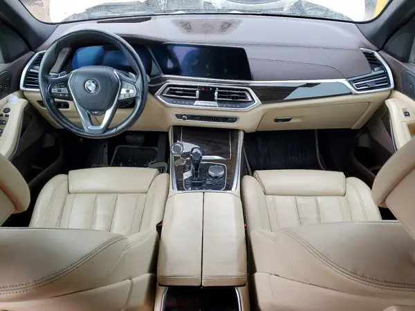 5UXCR6C55KLL06592 2019 BMW X5 - Image 8