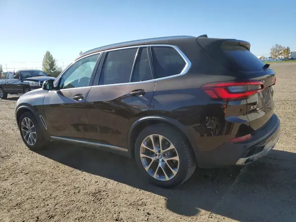 5UXCR6C55KLL26096 2019 BMW X5 - Image 2
