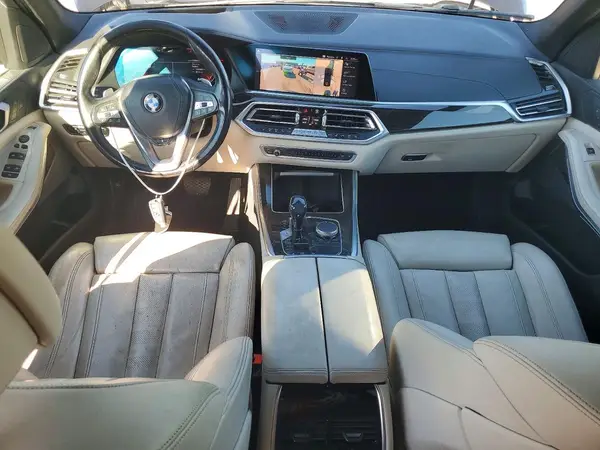 5UXCR6C55KLL26552 2019 BMW X5 - Image 8