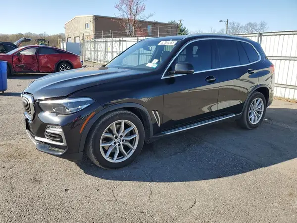 5UXCR6C55KLL26695 2019 BMW X5 - Image 1